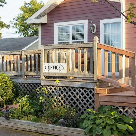 Avonlea Cottages Cavendish Bagian luar foto