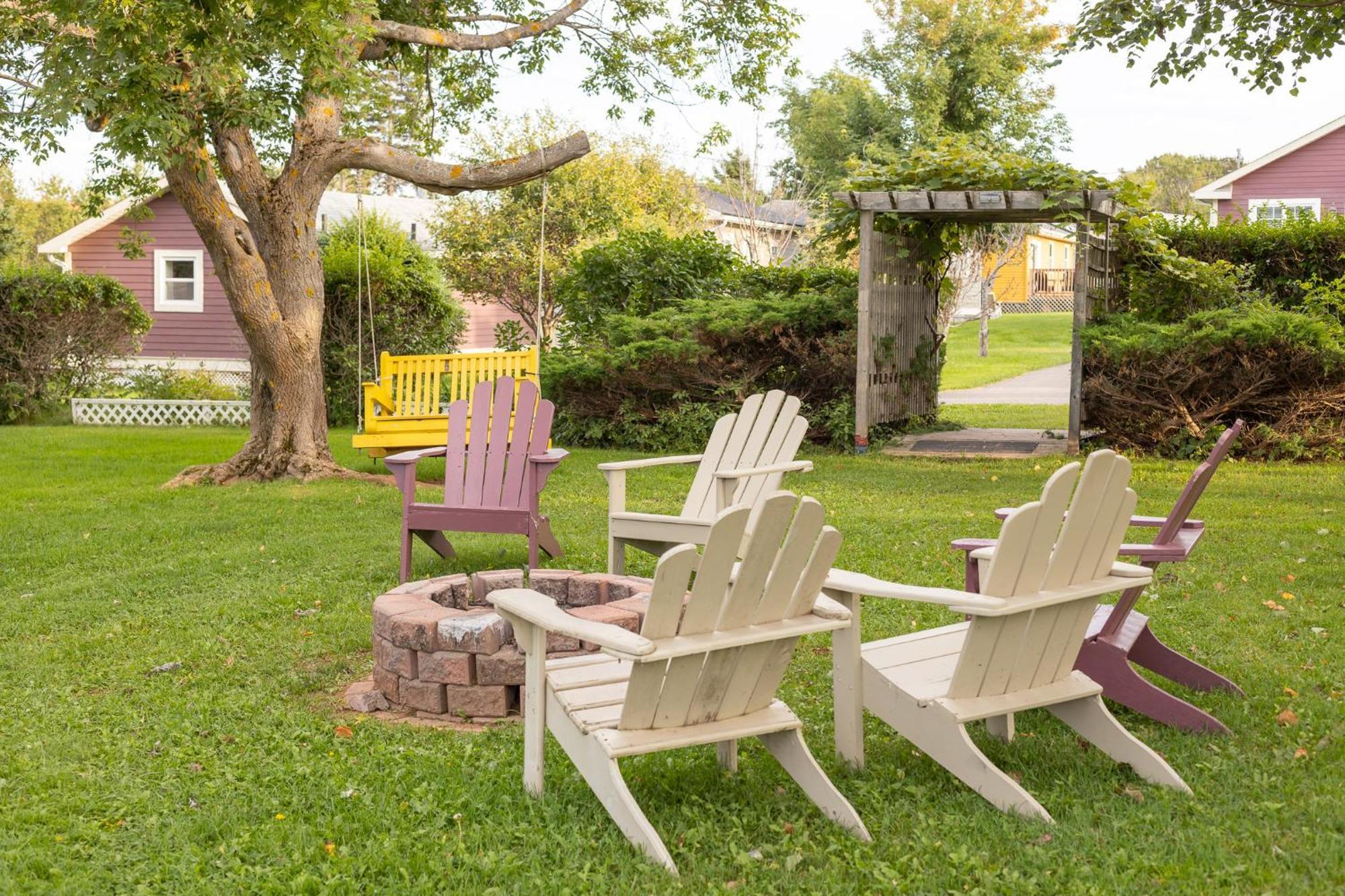 Avonlea Cottages Cavendish Bagian luar foto